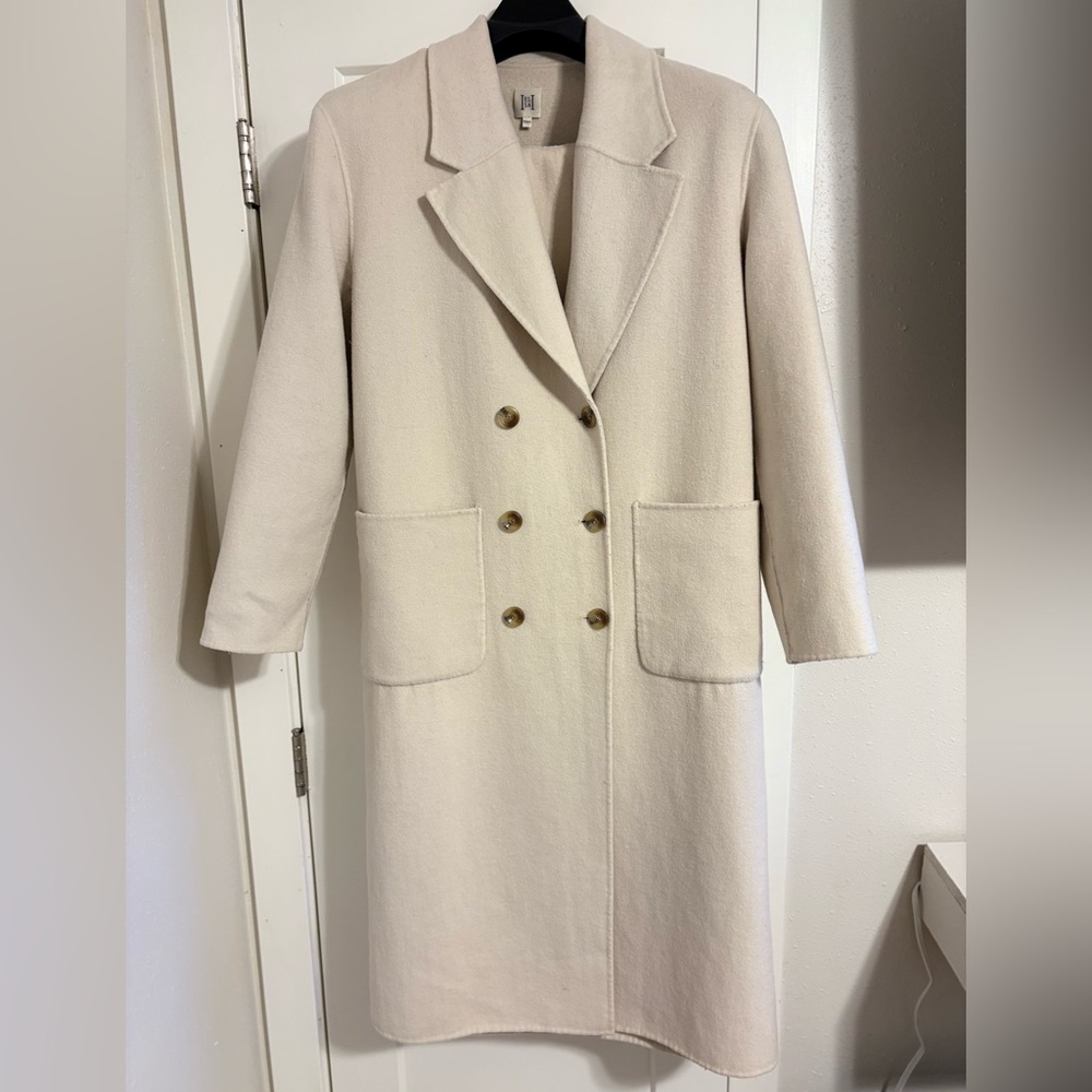 Elegant Cream Double-Breasted Trench Coat